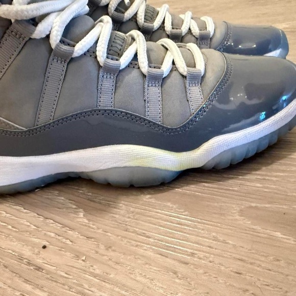Jordan 11 cool grey Worn - Picture 2 of 6